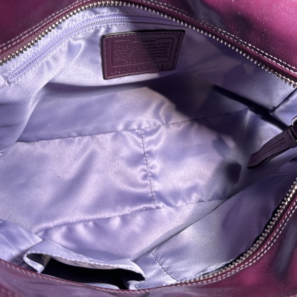 COACH shoulder tote bag, Burgundy, - Picture 4 of 5